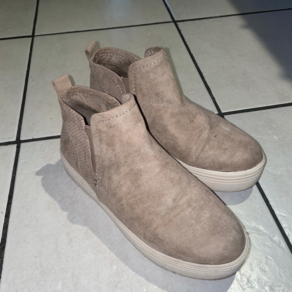 Women’s Platform Sneakers